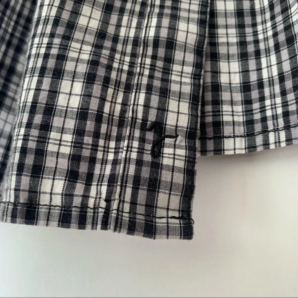 90’s Ruffled Blouse - Picture 9 of 10